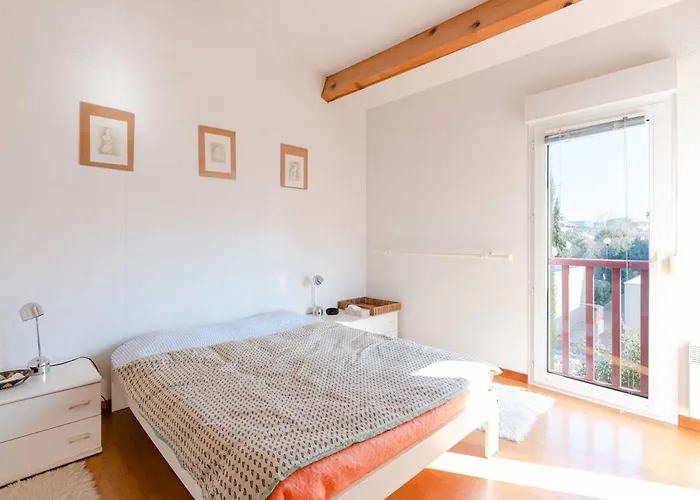 Spacieuse A Gruissan, 4 Chambres, Jardin Prive, Clim, Proche Plage, Ideal Familles/amis - Fr-1-409a-18