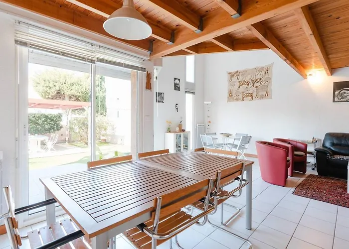 Spacieuse A Gruissan, 4 Chambres, Jardin Prive, Clim, Proche Plage, Ideal Familles/amis - Fr-1-409a-18 فيلة