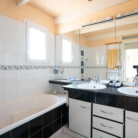 Spacieuse A Gruissan, 4 Chambres, Jardin Prive, Clim, Proche Plage, Ideal Familles/amis - Fr-1-409a-18 ヴィラ グリュイッサン
